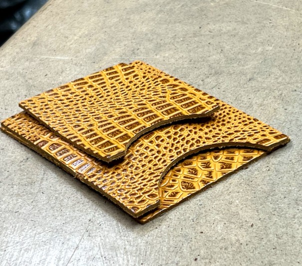 Кардхолдер юфть кайман 2.0-2.4 